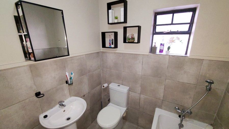  Bedroom Property for Sale in Belhar Western Cape